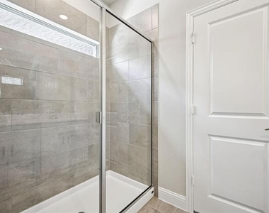 718 London Town Lane - Photo Thumbnail 17