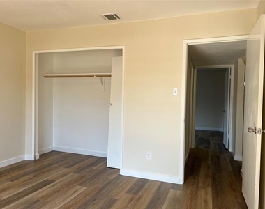 4916 N Colony Boulevard - Photo Thumbnail 13
