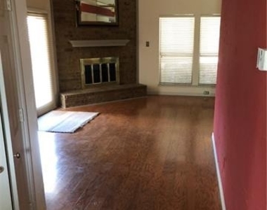 55 Morrow Drive - Photo Thumbnail 4