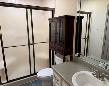 55 Morrow Drive - Photo Thumbnail 12