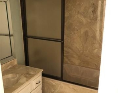 55 Morrow Drive - Photo Thumbnail 3