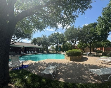 8745 Manhattan Avenue - Photo Thumbnail 27