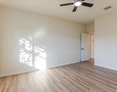 10332 Trevino Lane - Photo Thumbnail 12