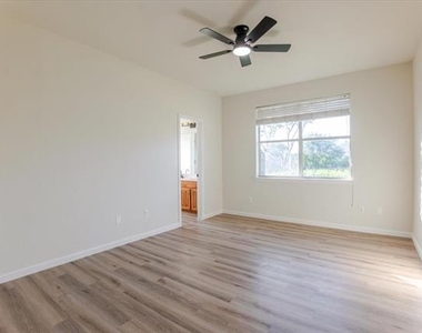 10332 Trevino Lane - Photo Thumbnail 11