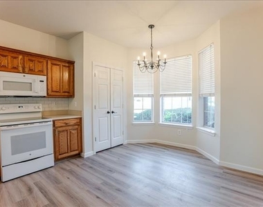 10332 Trevino Lane - Photo Thumbnail 9