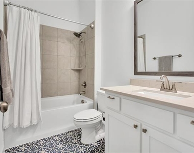 7667 Tiffany Drive - Photo Thumbnail 5