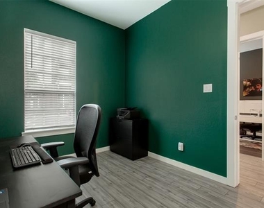 7667 Tiffany Drive - Photo Thumbnail 7