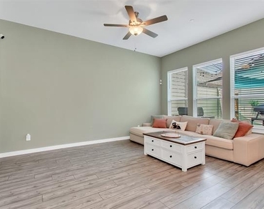 7667 Tiffany Drive - Photo Thumbnail 14