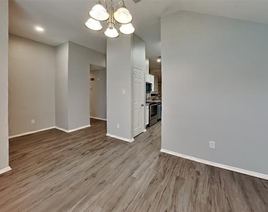 508 Alex Street - Photo Thumbnail 6