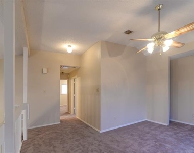 11815 Sunrise Drive - Photo Thumbnail 14