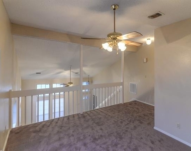11815 Sunrise Drive - Photo Thumbnail 15