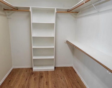 1764 Independence Road - Photo Thumbnail 6