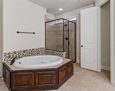3537 Acropolis Way - Photo Thumbnail 23