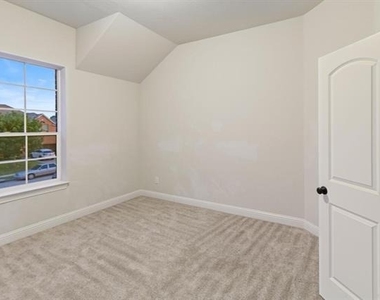 3537 Acropolis Way - Photo Thumbnail 14