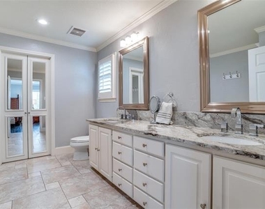 3312 Villanova Street - Photo Thumbnail 9