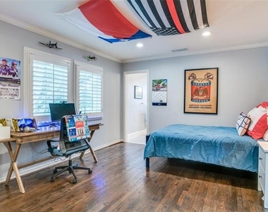3312 Villanova Street - Photo Thumbnail 8