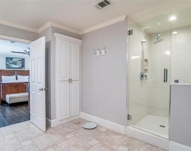 3312 Villanova Street - Photo Thumbnail 10