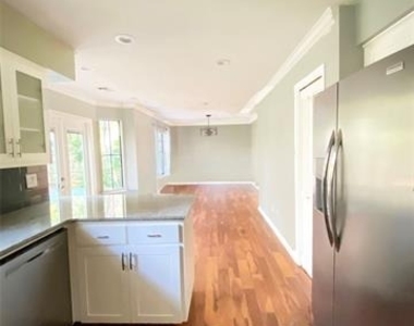 10905 Wintergreen Hill - Photo Thumbnail 9