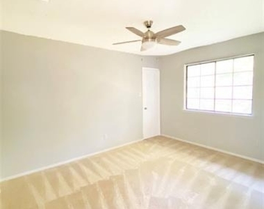 10905 Wintergreen Hill - Photo Thumbnail 19