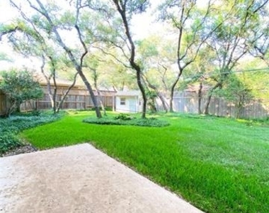 10905 Wintergreen Hill - Photo Thumbnail 32