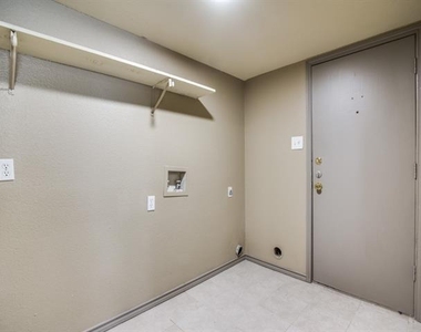 7716 Sable Lane - Photo Thumbnail 19