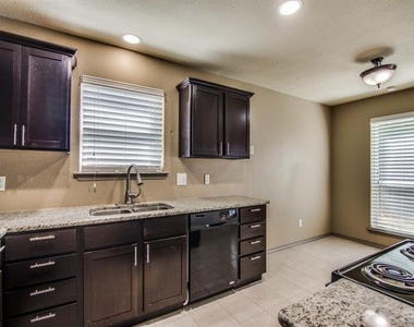 7716 Sable Lane - Photo Thumbnail 6
