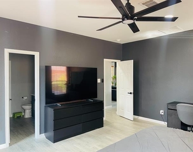 516 Angela Lane - Photo Thumbnail 20
