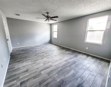 1725 Carolina Ridge Way - Photo Thumbnail 8
