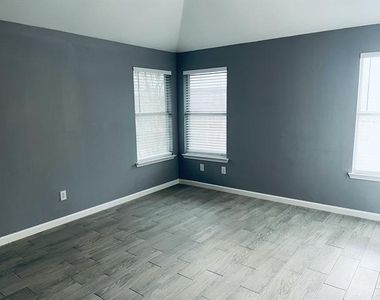 4513 Normandy Way - Photo Thumbnail 21