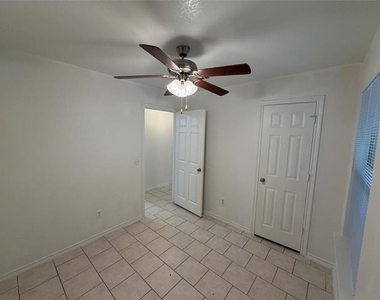 5500 David Strickland Road - Photo Thumbnail 11