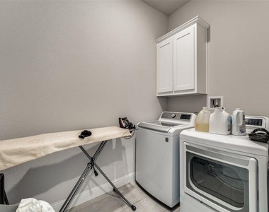 333 Foxthorne Way - Photo Thumbnail 30