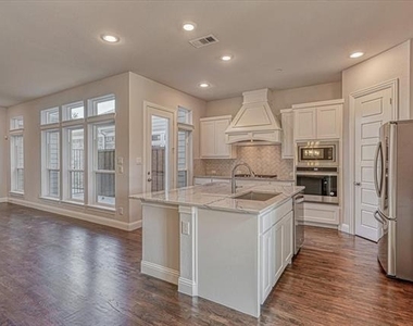 4932 Mckinney Hollow Drive - Photo Thumbnail 12