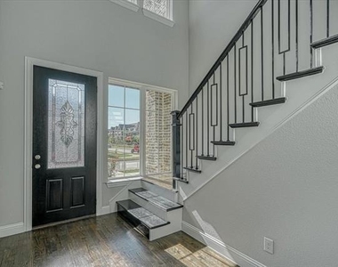 4932 Mckinney Hollow Drive - Photo Thumbnail 3