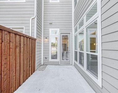 4932 Mckinney Hollow Drive - Photo Thumbnail 38