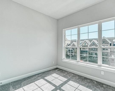 4932 Mckinney Hollow Drive - Photo Thumbnail 24