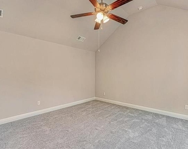 4932 Mckinney Hollow Drive - Photo Thumbnail 32
