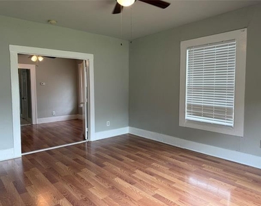 801 Wayne Street - Photo Thumbnail 2