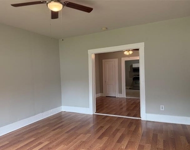801 Wayne Street - Photo Thumbnail 10