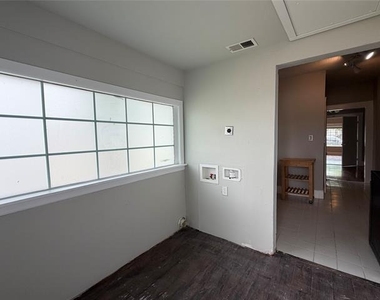 801 Wayne Street - Photo Thumbnail 11