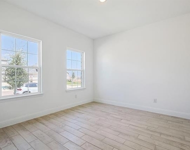 509 Amenduni Lane - Photo Thumbnail 7
