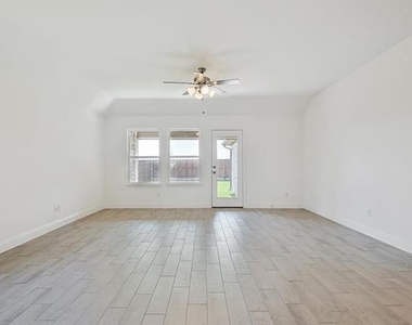 509 Amenduni Lane - Photo Thumbnail 14