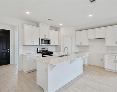 509 Amenduni Lane - Photo Thumbnail 11