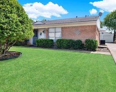 318 Hilltop Avenue - Photo Thumbnail 1