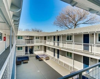 4919 San Jacinto Street - Photo Thumbnail 6