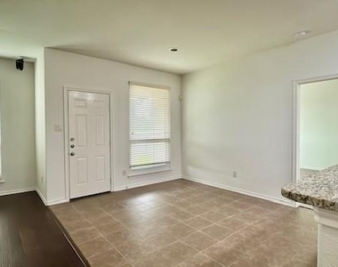 1401 Elkford Lane - Photo Thumbnail 3