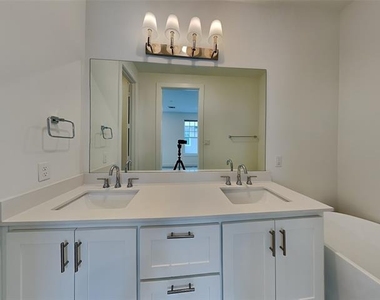 645 N Tyler Street - Photo Thumbnail 15