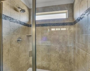 816 Oriel Circle - Photo Thumbnail 29