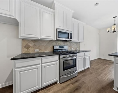 2245 Caniesto Street - Photo Thumbnail 6