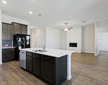 3011 Tahoka Springs - Photo Thumbnail 11