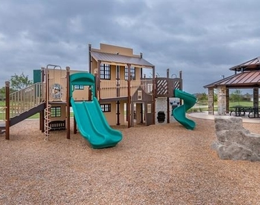 3011 Tahoka Springs - Photo Thumbnail 34